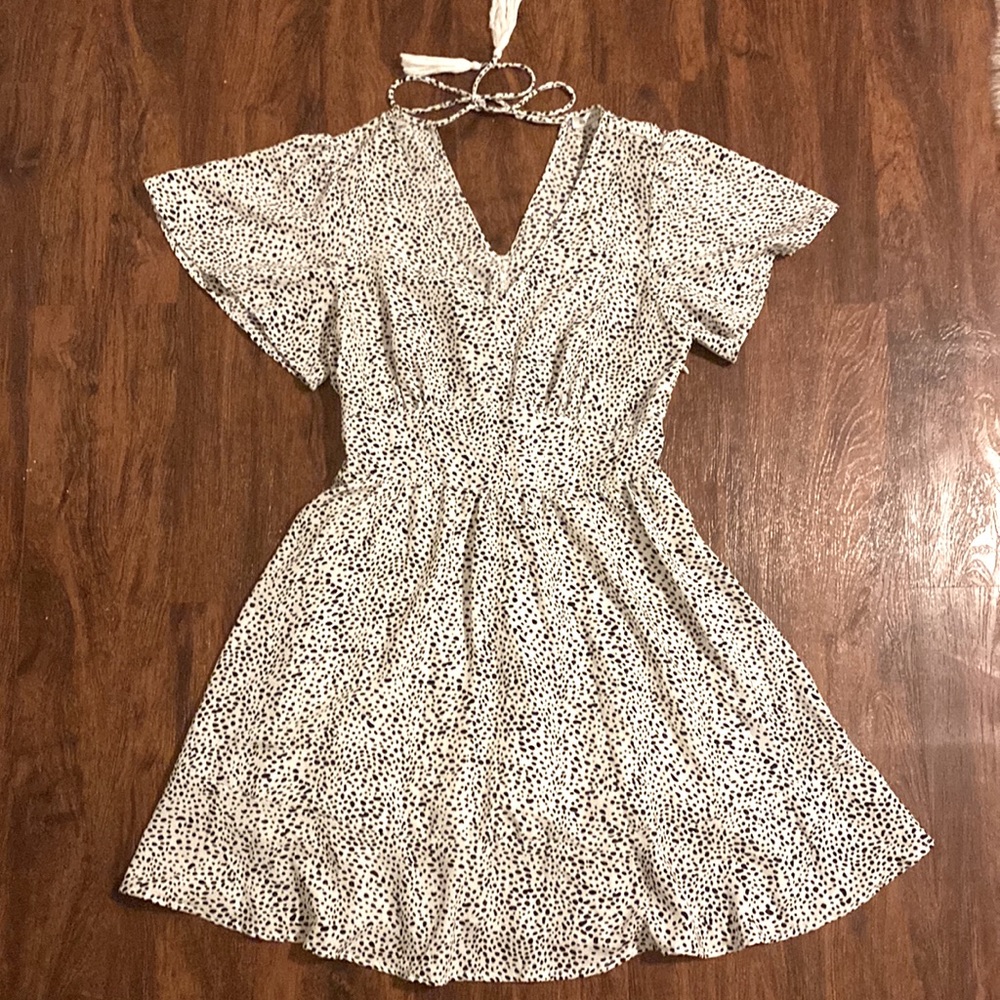 Size large Crescent mid dress great condition, from H&M. White/black polka dots